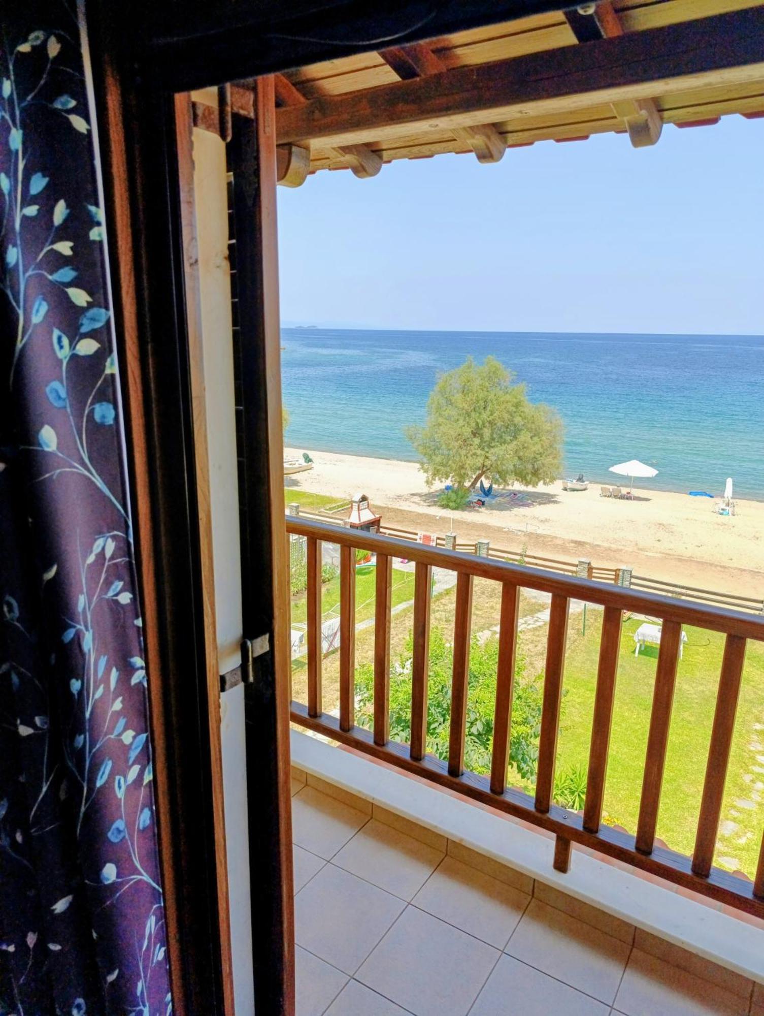 Xd Al Mare Villa Ierissos Bagian luar foto